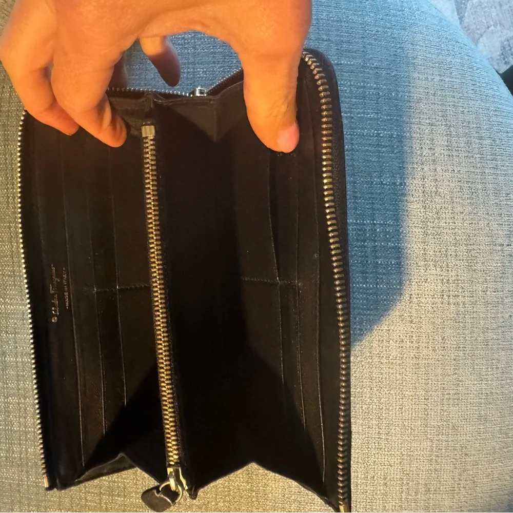 Salvatore Ferragamo Black Quilted Vara Zip Around Wallet with Gold Hardware. - Picture 7 of 9